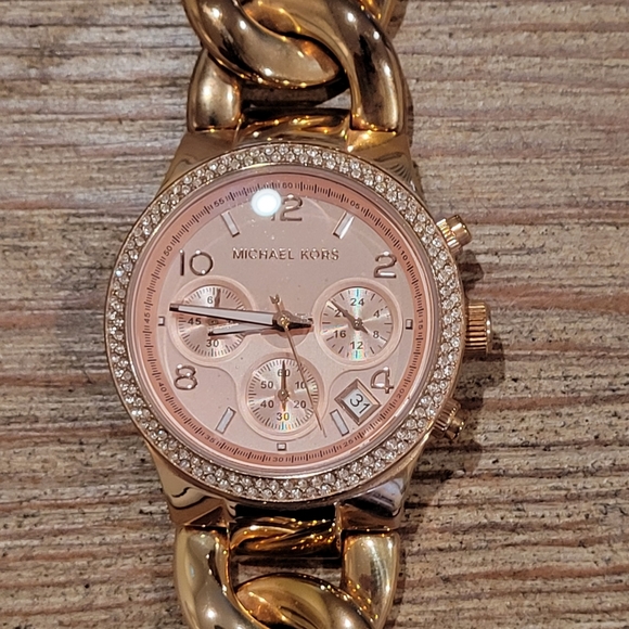 Michael Kors Rose Gold Chain 